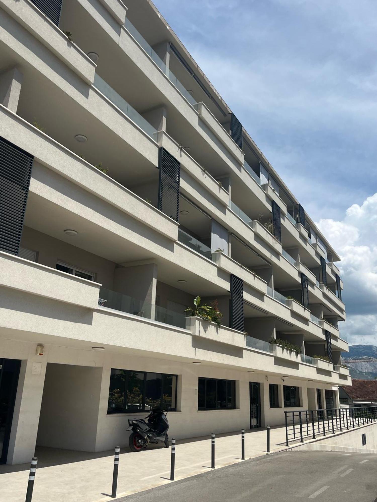Luxury Apartment Rinos - Free Garage Parking 斯普利特 外观 照片