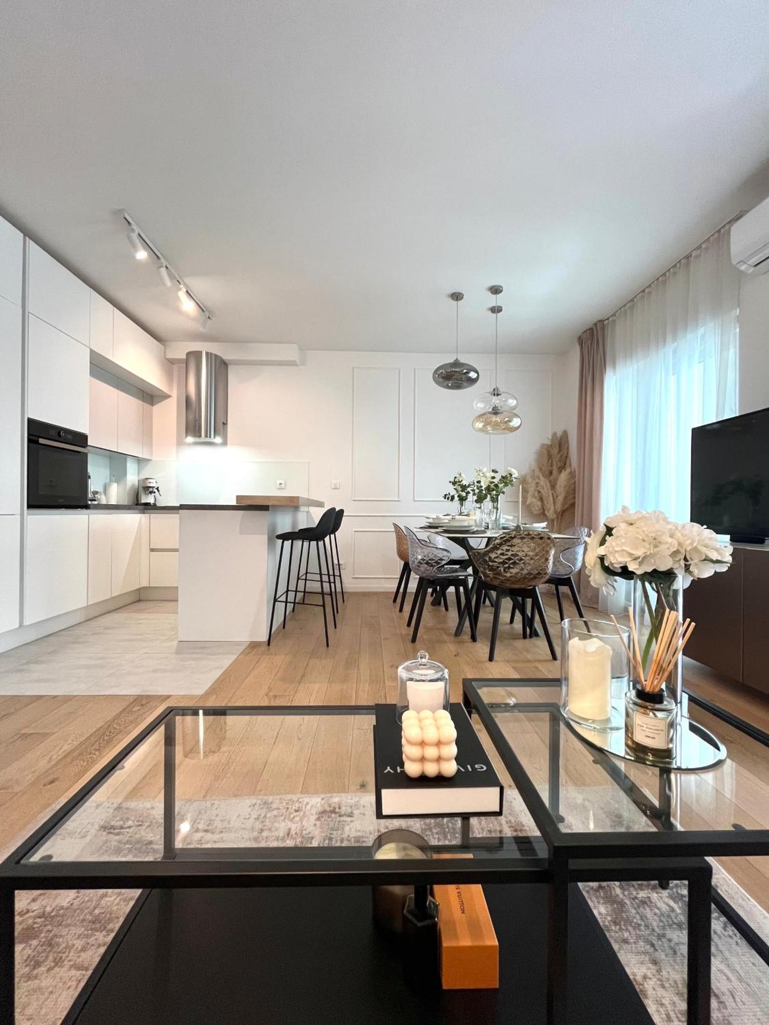 Luxury Apartment Rinos - Free Garage Parking 斯普利特 外观 照片